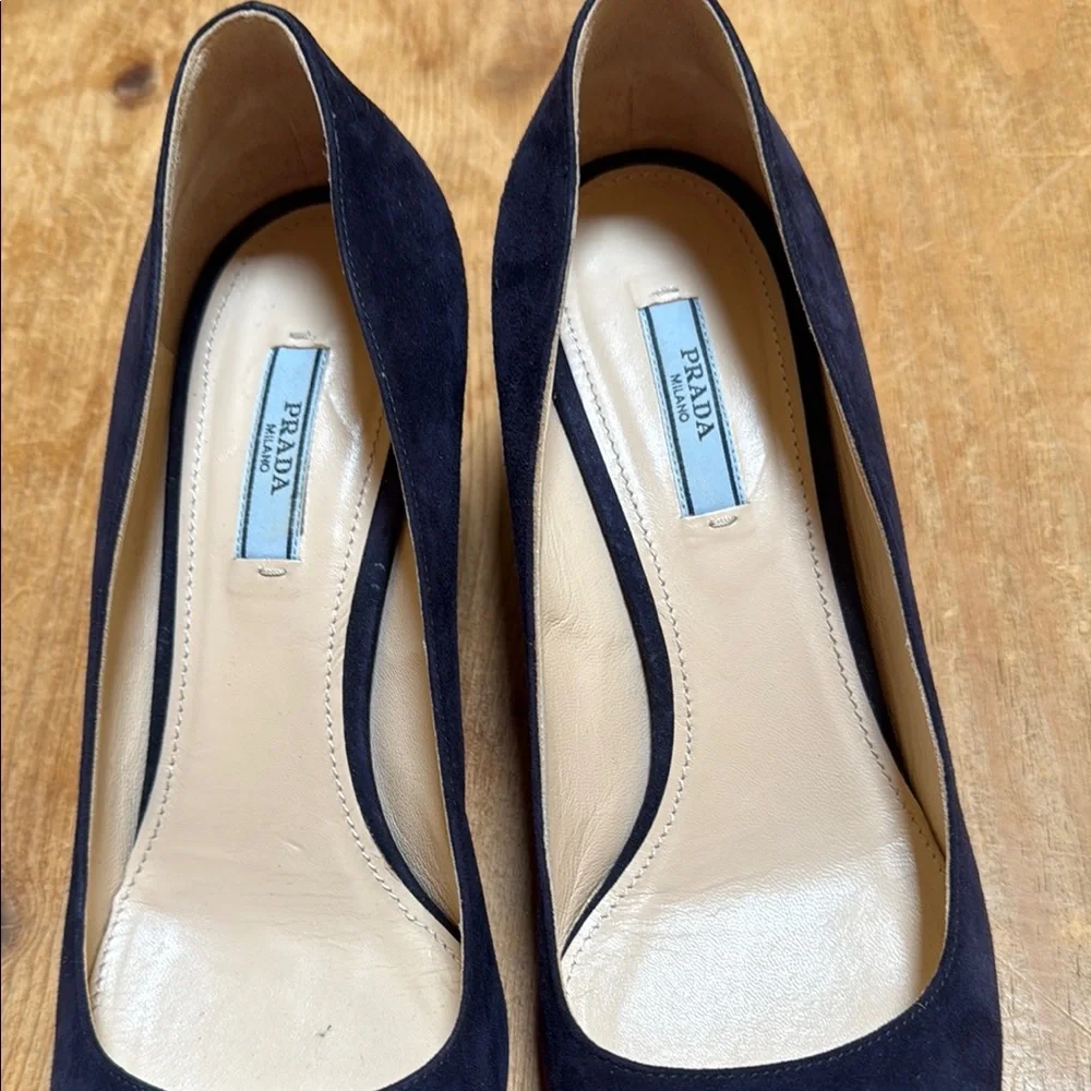 Prada Authentic Blue Block Heel Elegant Design - Picture 4 of 9